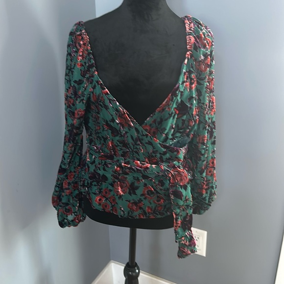 Anthropology Surplice Tie Front Blouse large new with tags - Picture 4 of 7